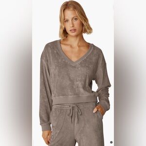 Beyond Yoga Tropez Pullover Brown V Neck Top